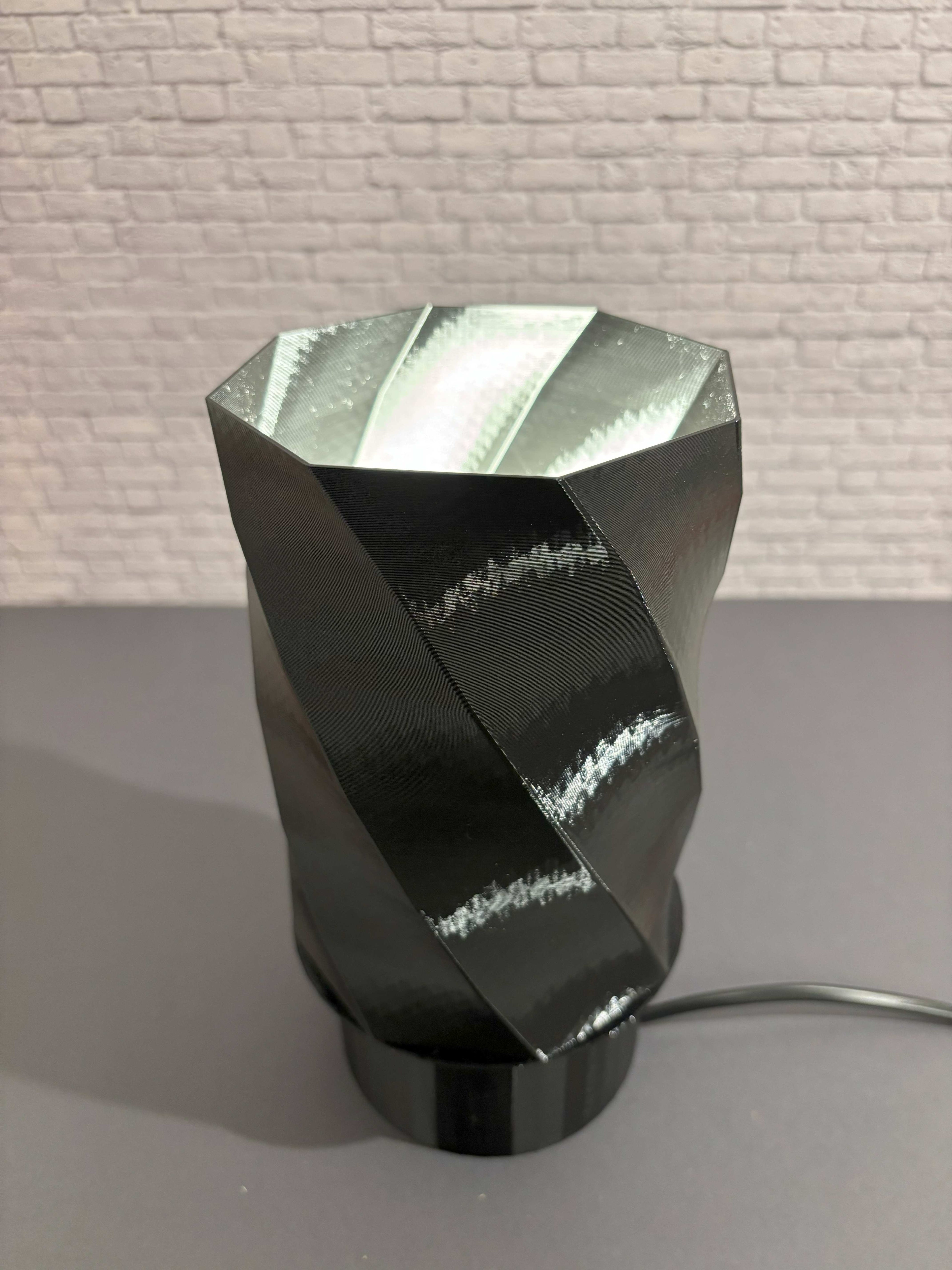 Prisma - Asztali lámpa