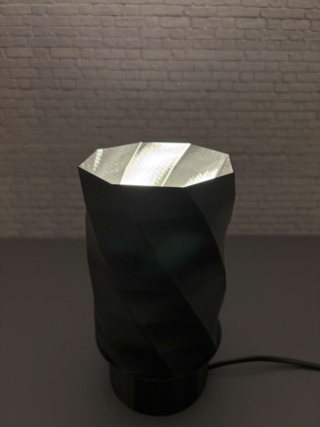 Prisma - Asztali lámpa